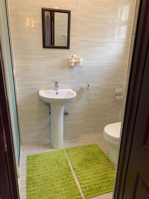 Towels - Luxurious Living Riara/Naivasha Rd (Nairobi)