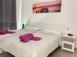 1 makuuhuone, tallelokero huoneessa, silitysrauta/-lauta, ilmainen Wi-Fi