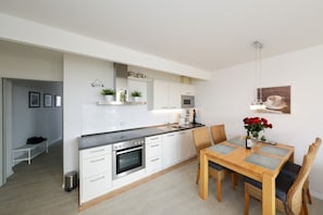 Køleskab, mikrobølgeovn, ovn, opvaskemaskine