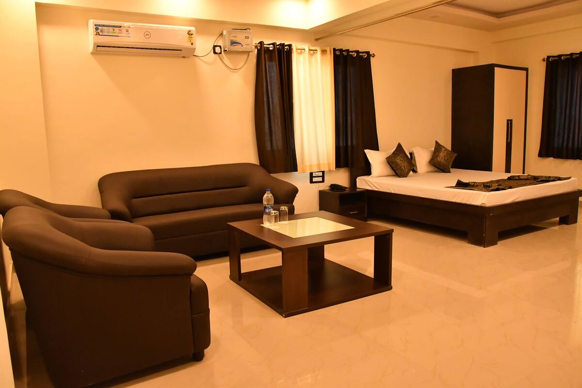 Luxury Suite