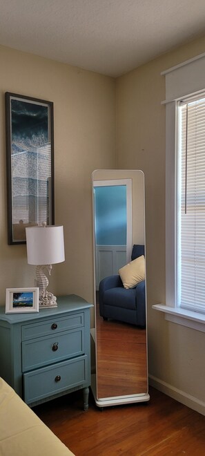 Interior - Refugesea's Ancient City Sunshine Suite (Saint Augustine)