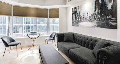 Luxury Yorkville Escape | Condo in Prime Location