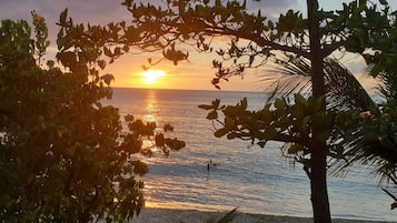 Sulla spiaggia, teli da spiaggia