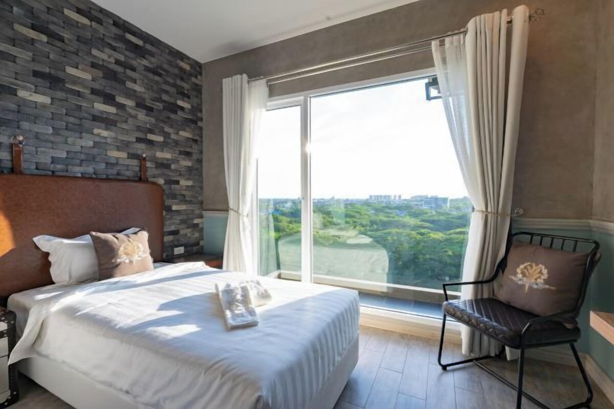 Ropa de cama hipoalergénica y minibar con artículos gratuitos 