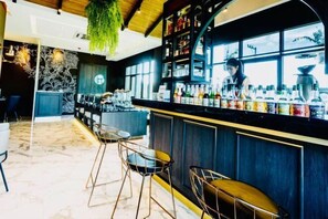 Bar (en el alojamiento)