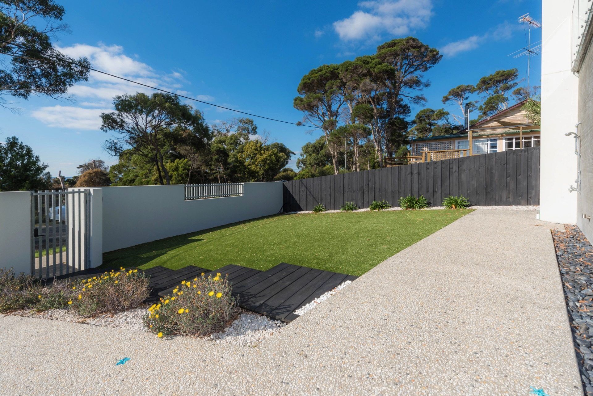 Luxury accommodation at Bridport — image 6