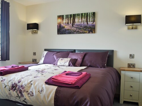 Woodland Lodge - UK6651