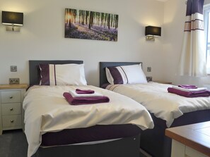 3 bedrooms, free WiFi, bed sheets
