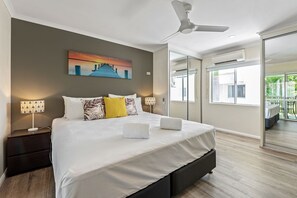 3 bedrooms, desk, iron/ironing board, free WiFi