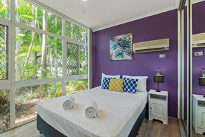 3 chambres, bureau, fer et planche à repasser, accès au Wi-Fi (inclus)