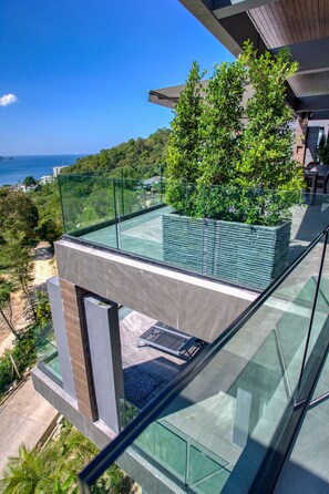 Panoramic Apartment, Sea View | Terrace/patio - Ocean Rock Kalim (Patong)