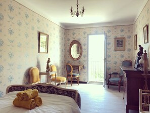 1 chambre, fer et planche Ă repasser, Wi-Fi gratuit, draps fournis
