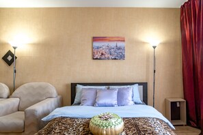 Basic Apartment, City View | Hypo-allergenic bedding, desk, laptop workspace, iron/ironing board - InnHome Apartments on Kurchatova (Chelyabinsk)