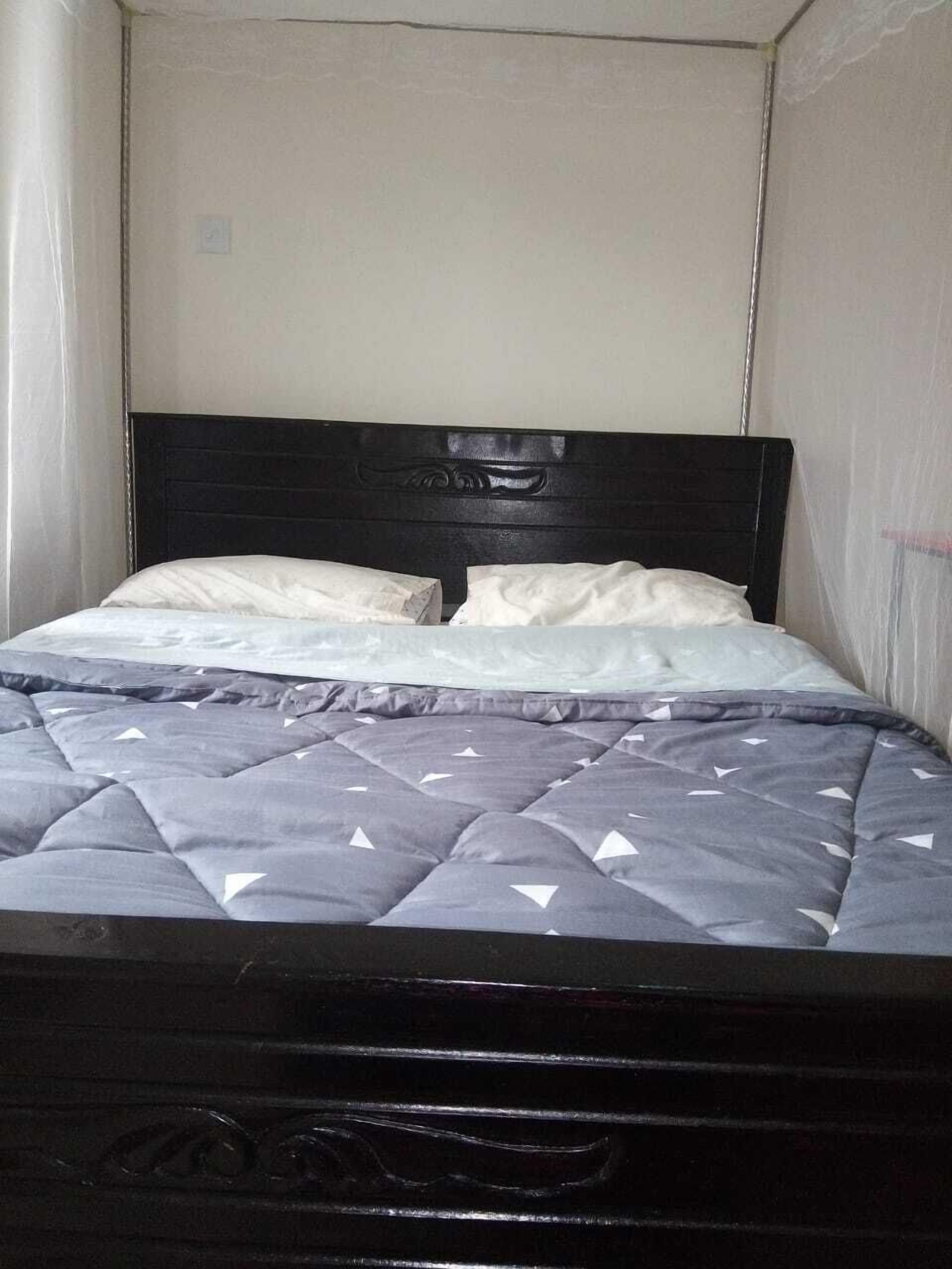 deluxe apartment, 3 bedrooms | free wifi