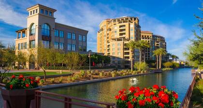 FREE GOLF! Resort Style Heated Pool & Spa, WIFI, Walk to Borgata & Hilton Villages Shops & Dining!