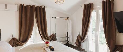 1 chambre, fer et planche à repasser, Wi-Fi, draps fournis