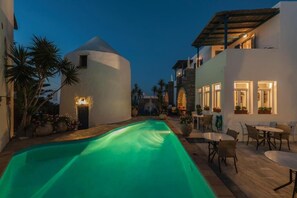 Front of property - Fotilia Hotel (Paros)