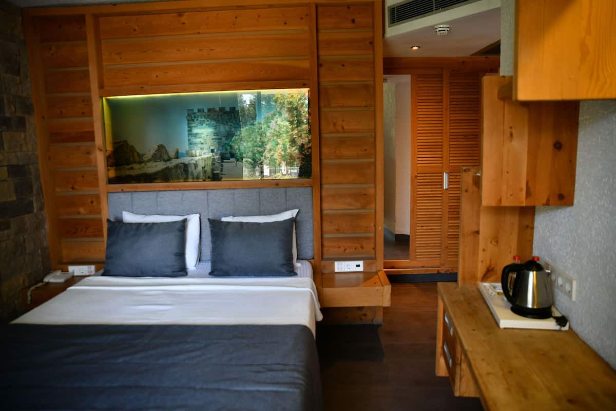 1 habitación, minibar, caja de seguridad en la habitación y escritorio
