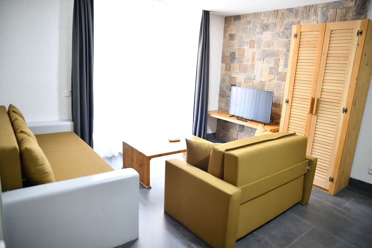 1 habitación, minibar, caja de seguridad en la habitación y escritorio