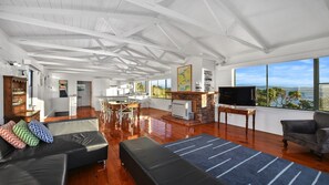 Living area - Private beach access (Low Head)