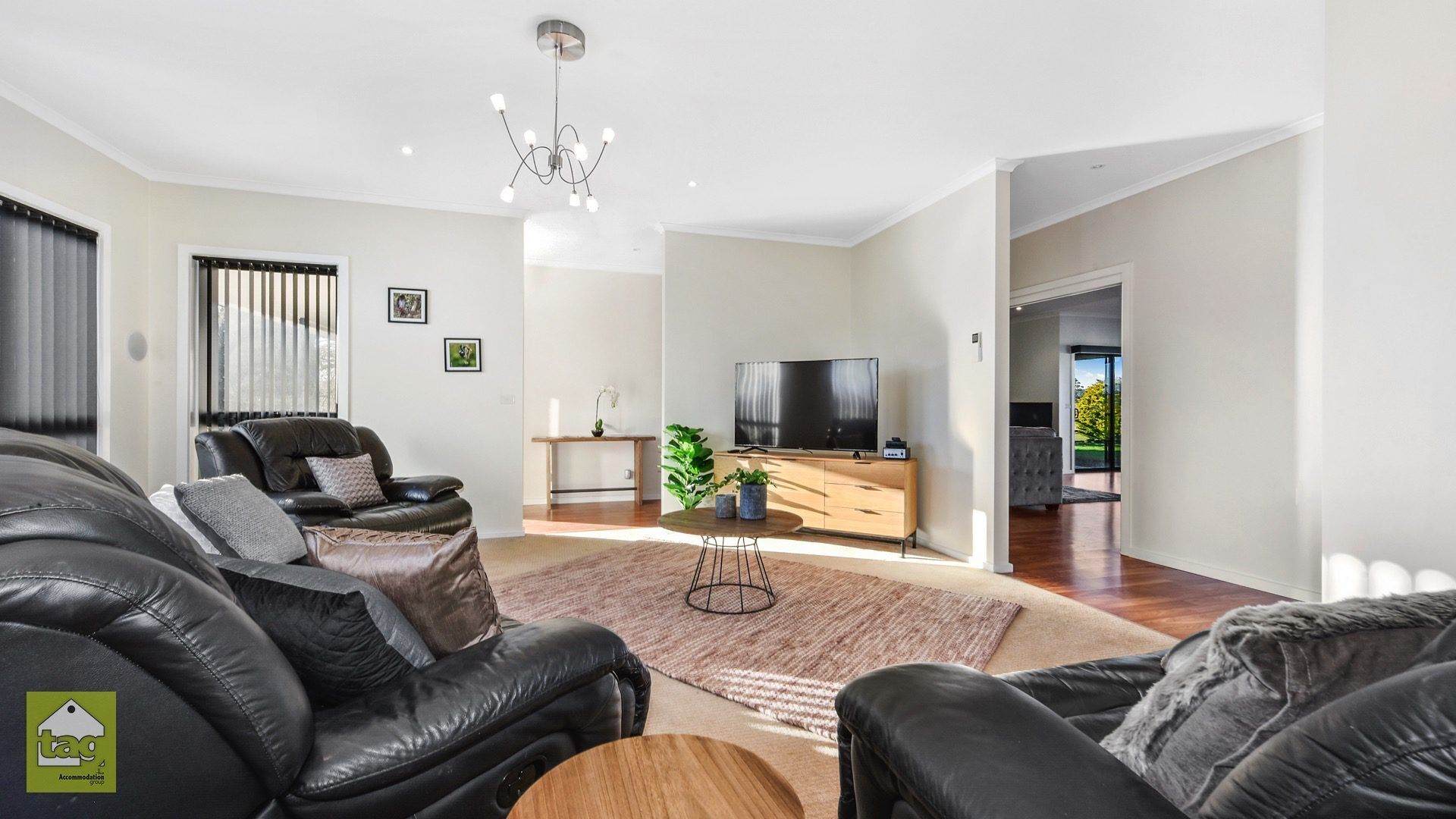 Sheffield is the town of murals. — image 10