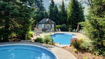 Piscine extérieure, piscine chauffée