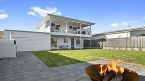 Property grounds - House at Normanville - 22 Union Road (NORMANVILLE)