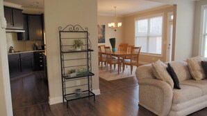 Unclassified image, 5 of 24, button - New TownHome in Peachtree City (Peachtree City)
