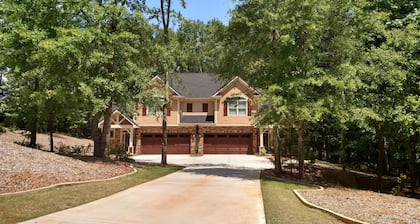 New TownHome in Peachtree City