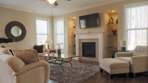 Unclassified image, 4 of 24, button - New TownHome in Peachtree City (Peachtree City)