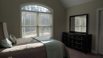 Deluxe Townhome, Garden View | Extra beds