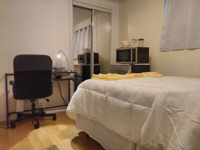 Toronto vacation home in North York with free parking