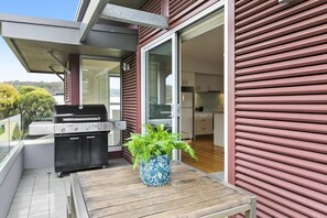 Outdoor dining - Surf Central (Lorne)