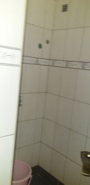 Enkeltrom | Dusj på badet