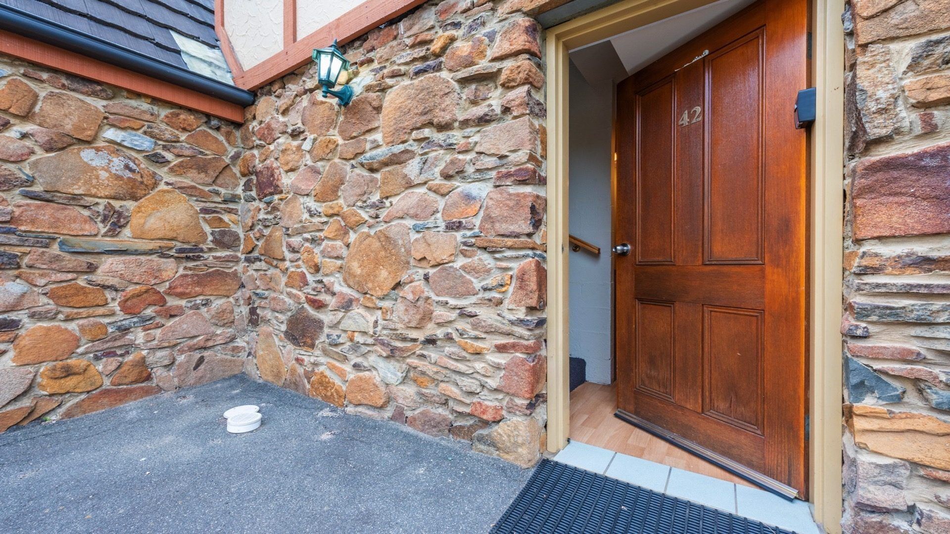 Short drive to the Launceston CBD — image 4