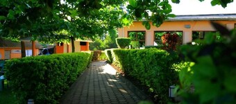 Lyden Cottages