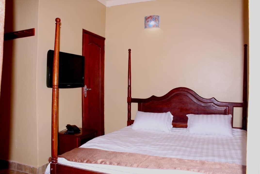 Desk, bed sheets