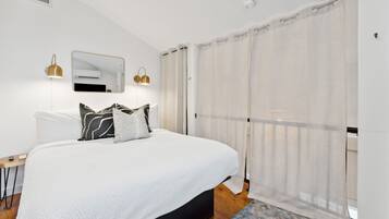 1 bedroom, iron/ironing board, travel crib, WiFi