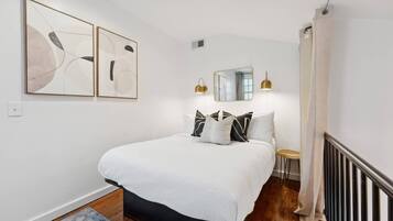 1 chambre, fer et planche à repasser, lit parapluie, Wi-Fi