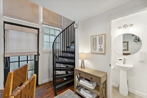 Interior - Exclusive Open Loft in Downtown Charleston (Charleston)