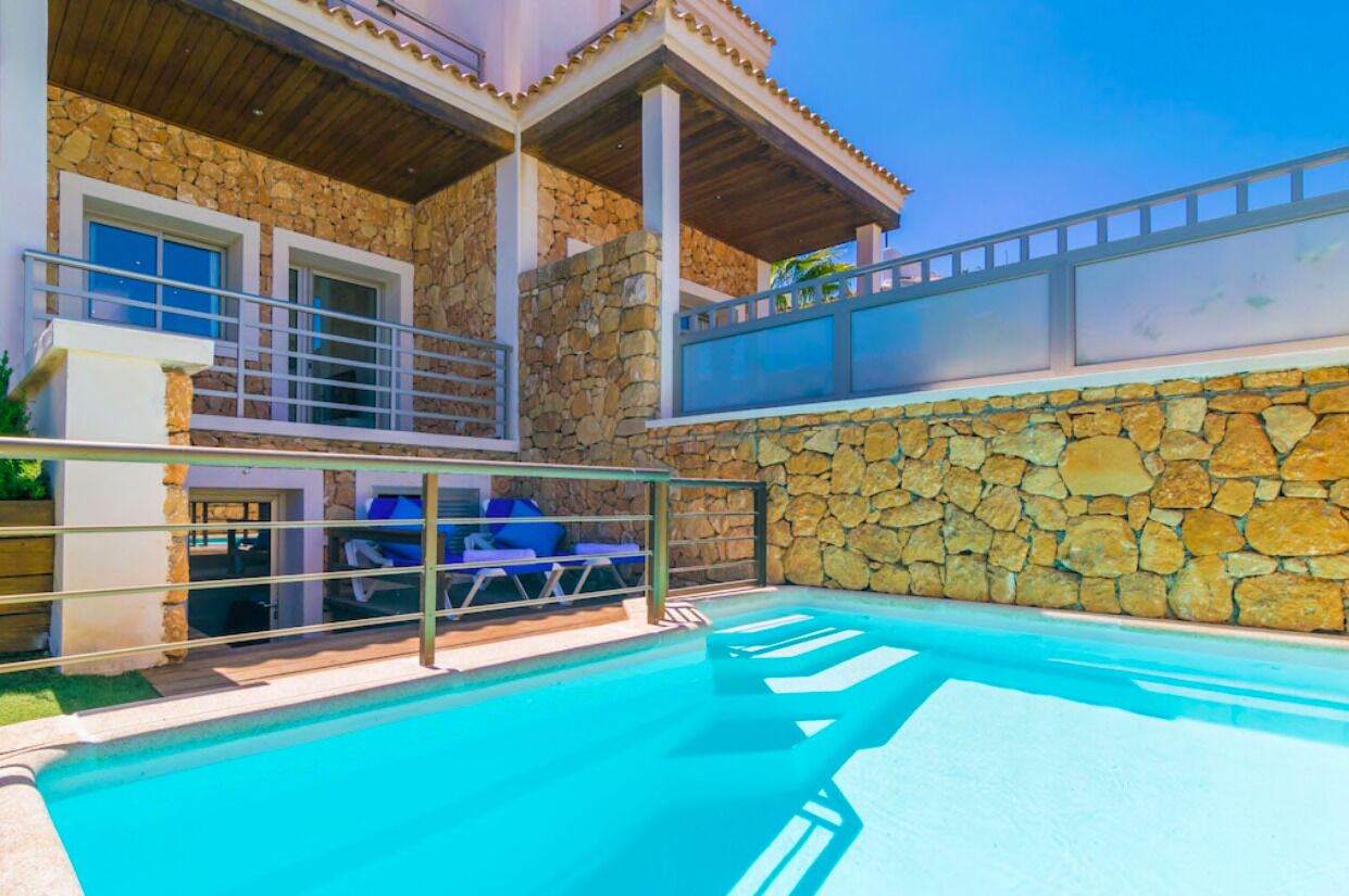 Alberca al aire libre 