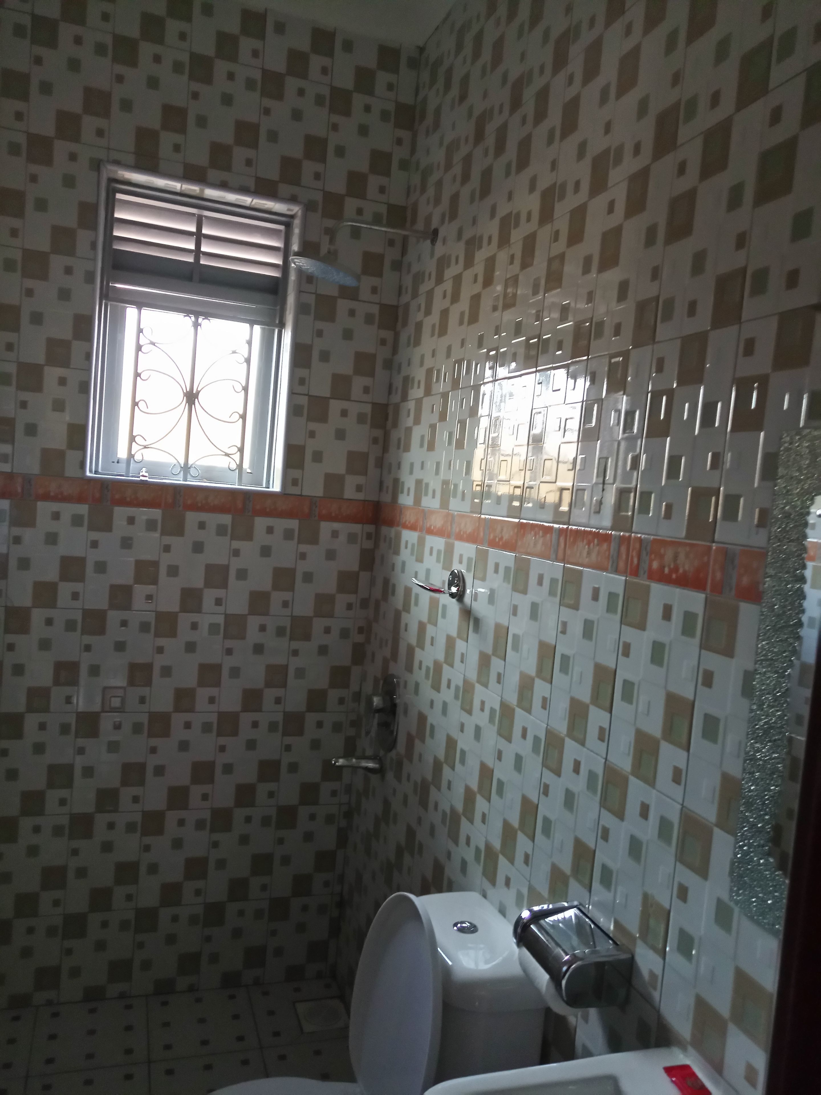 جناح | حمام | تجهيزات دش، مناشف، صابون، ورق حمّام