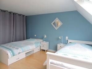 2 chambres, fer et planche à repasser, lit parapluie, Wi-Fi gratuit