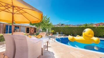 Alberca al aire libre