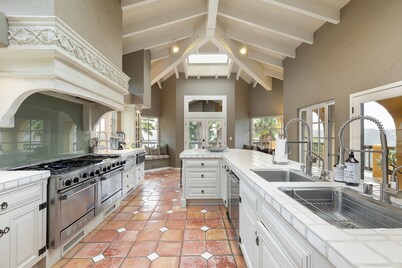 Exquisite Wine Country Villa, Winery And Wine Cave, Villa Montebella