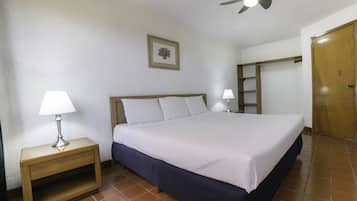 Junior Villa, 2 Bedrooms | 3 bedrooms, in-room safe, individually decorated, individually furnished