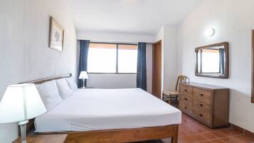 In-room safe, individually decorated, individually furnished, desk
