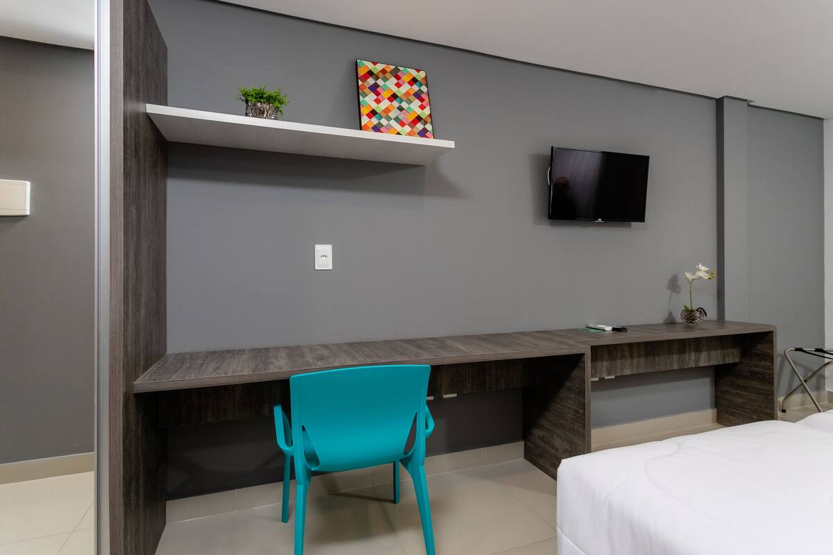 superior room, city view | minibar, desk, blackout curtains, soundproofing