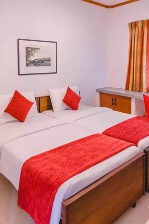 3 bedrooms, iron/ironing board, free WiFi, bed sheets - Pinnawala Backpack Residencies (Rambukkana)