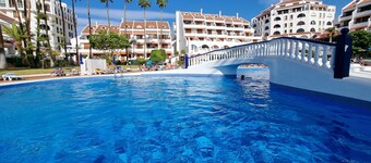 Duplex Parque Santiago 2 close to pool, sea + beach, central, Wifi, heated pool